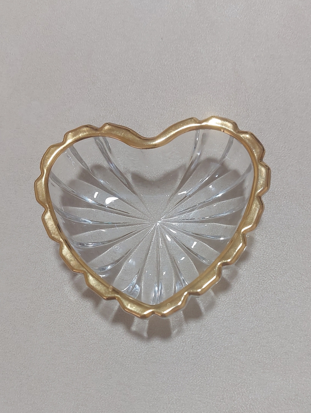 VINTAGE Mikasa Clear Heart Trinket Dish with Gold Scalloped Edge